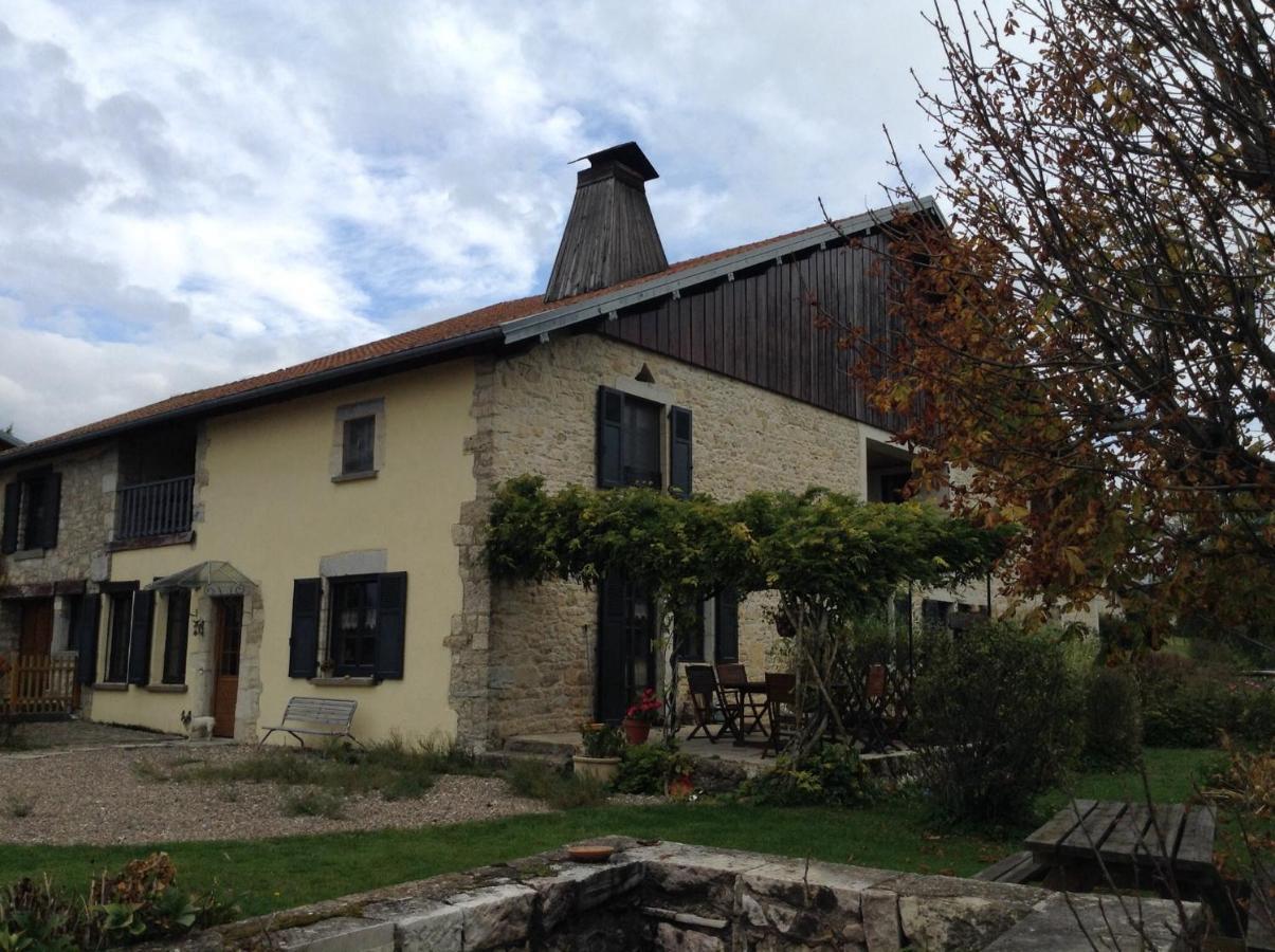 Bed and Breakfast La Fontaine Aux Oiseaux Chevigney Exterior foto